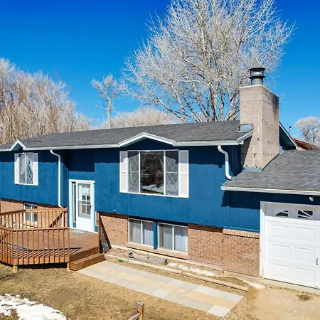 Charming Elk Mountain Home Hunt, Hike And Fish!